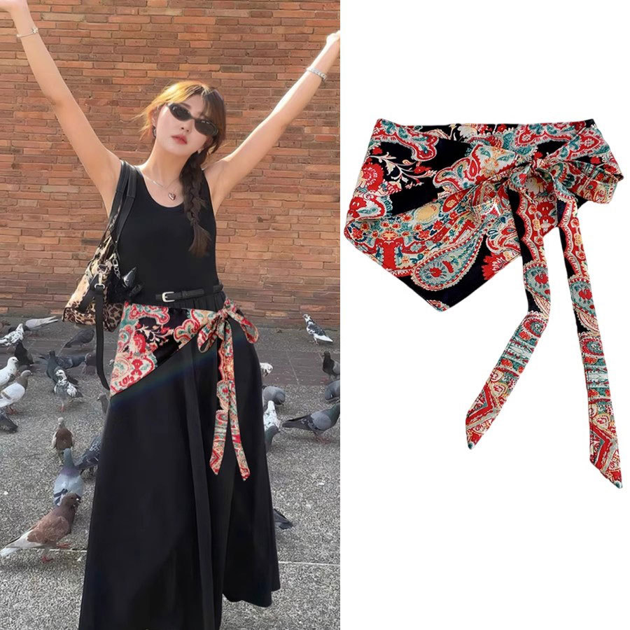 Cashew flower triangular scarf - Travel Accessories Store ulasan dan harga