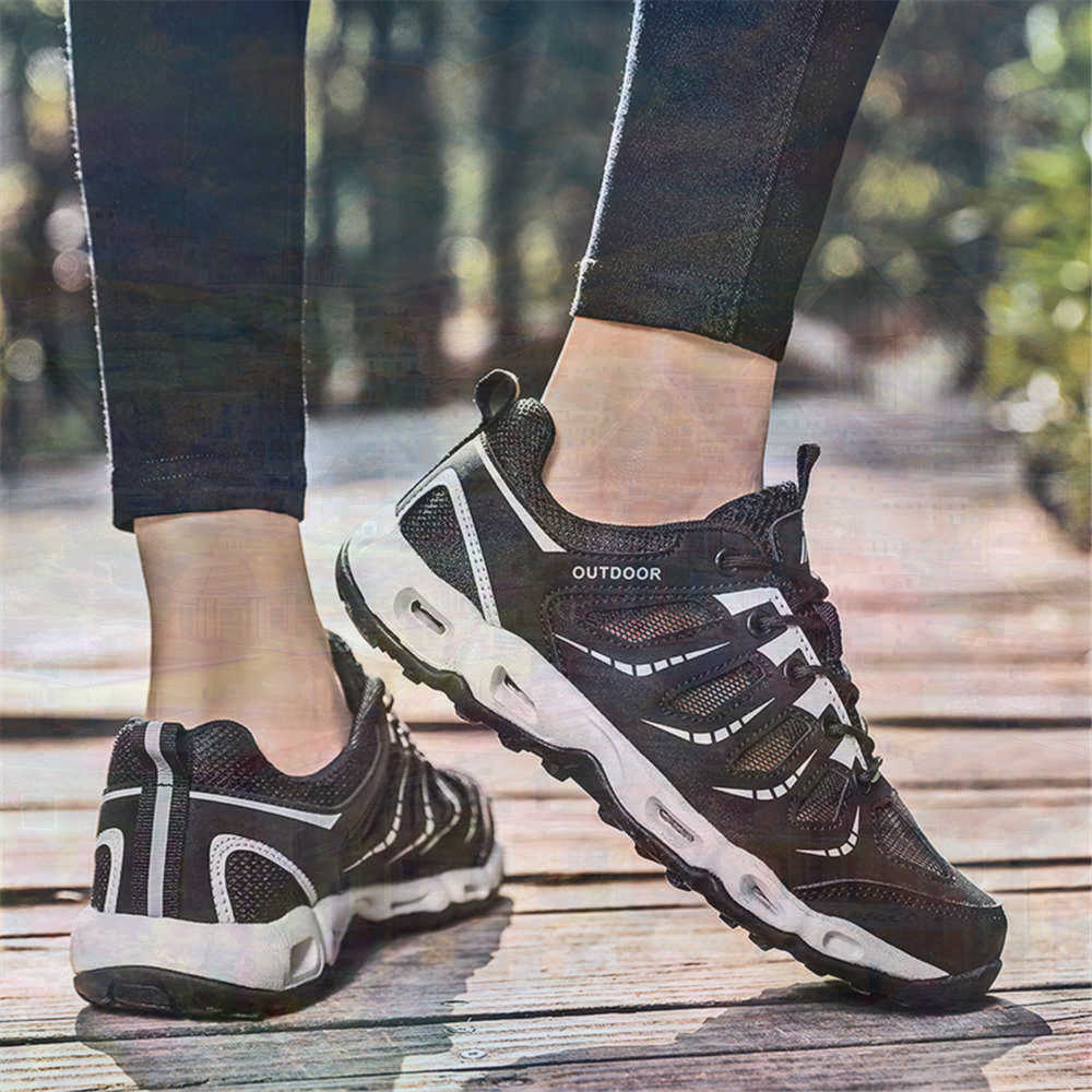 Sumer Round Tip Silver Sneaker - Travel Accessories Kit For Men ulasan dan harga
